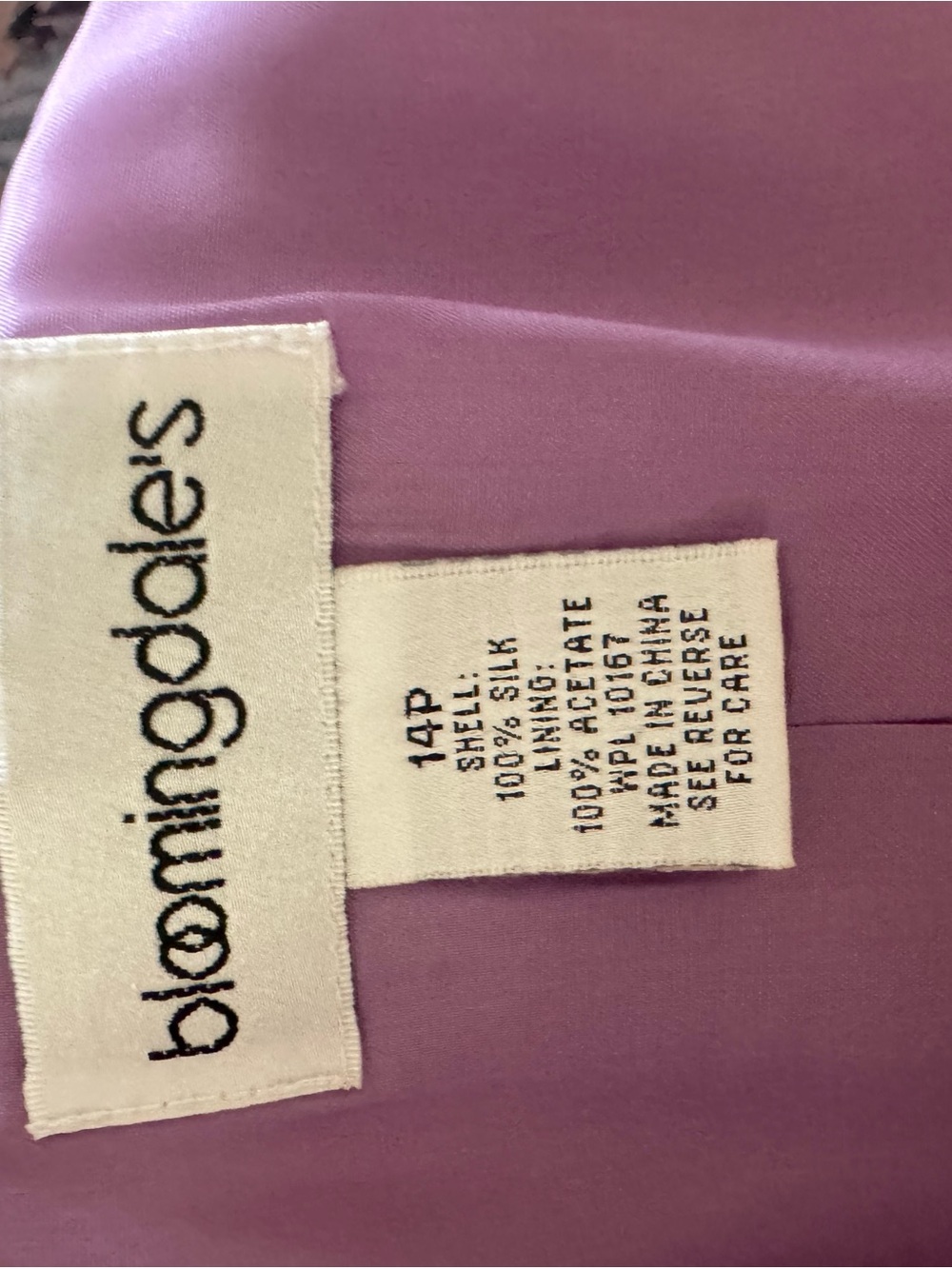 Vintage 00s Bloomingdale's Lavender Shawl-Collar Blazer w/Ruched Front 100% Silk - Picture 9 of 9
